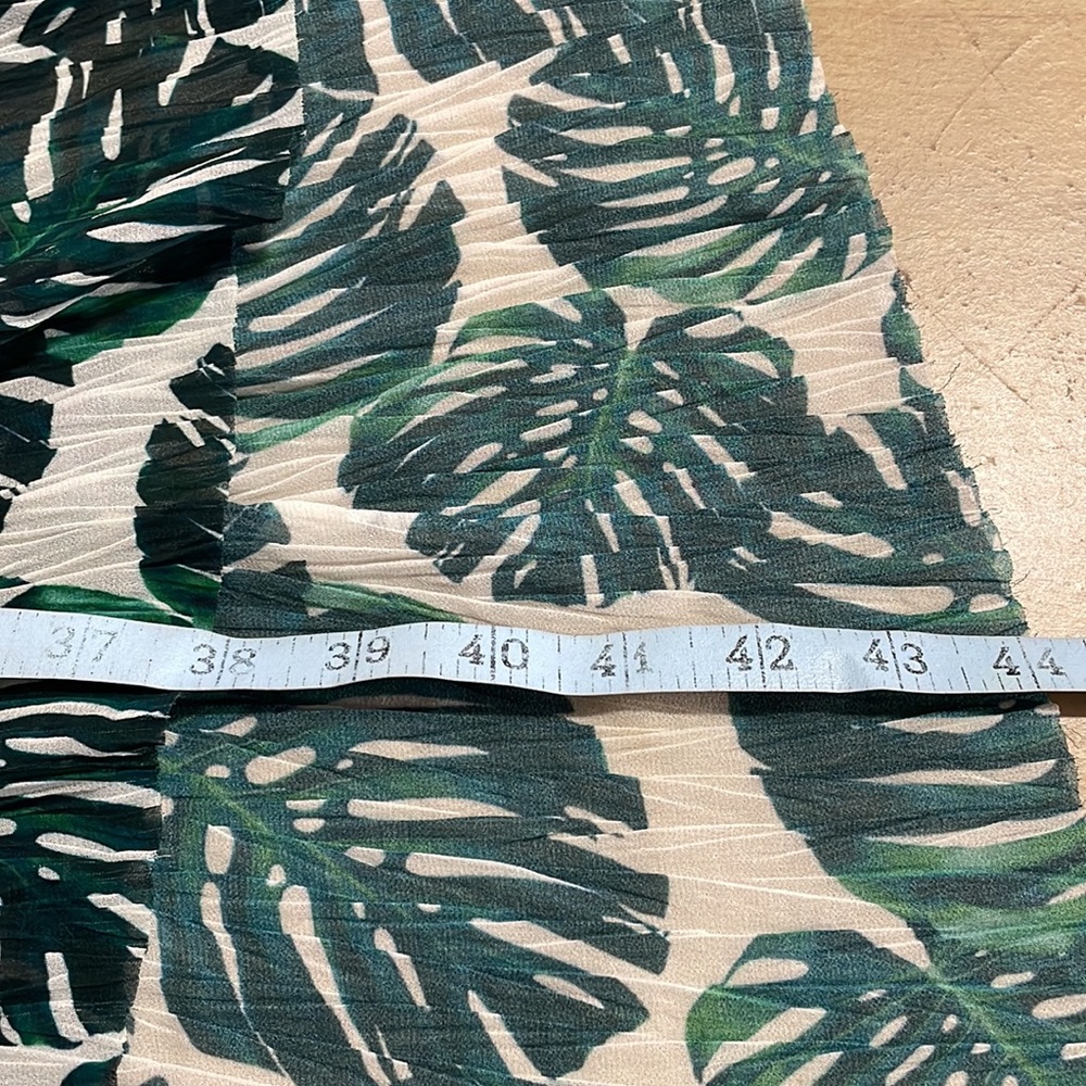 Banana Republic Limited Edition Tropical Leaf Layered Cold Shoulder MIDI Dress - Picture 9 of 9